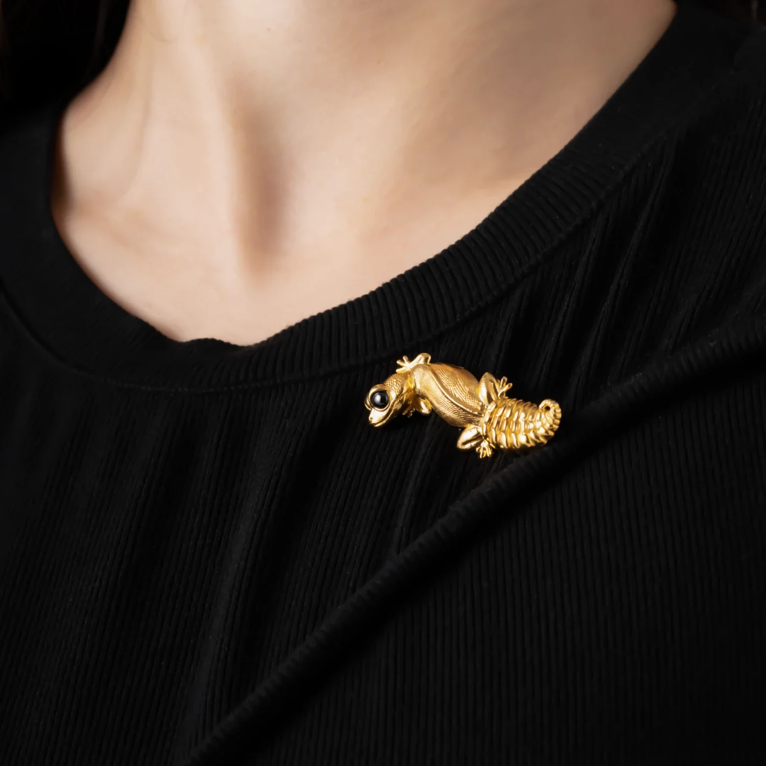 Knob Tail Gecko Brooch - Image 6