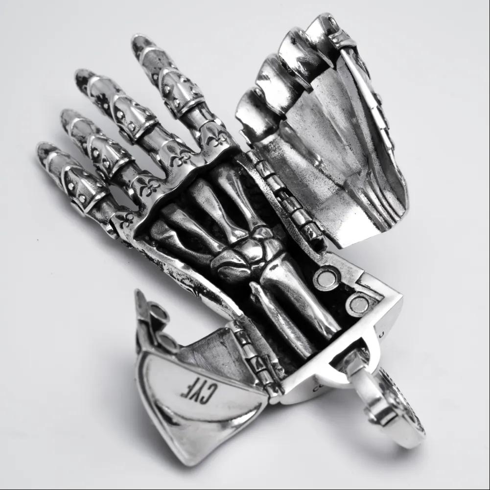 Armored Mechanical Hand - Image 3