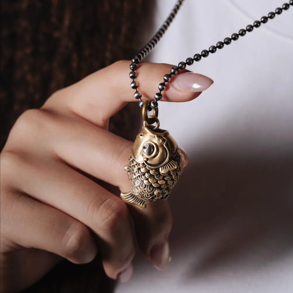 Koi Fidget Pendant - Image 4