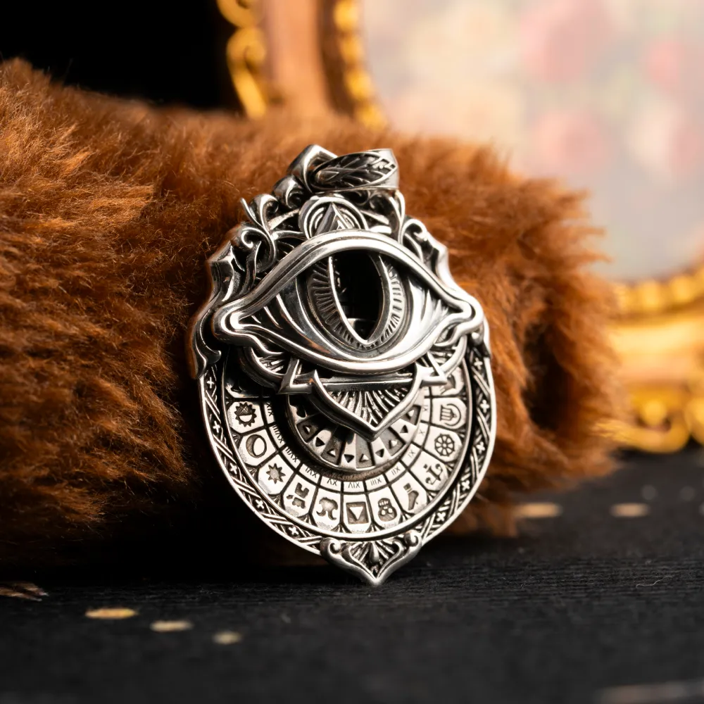 Tarot Vision Pendant - Image 2