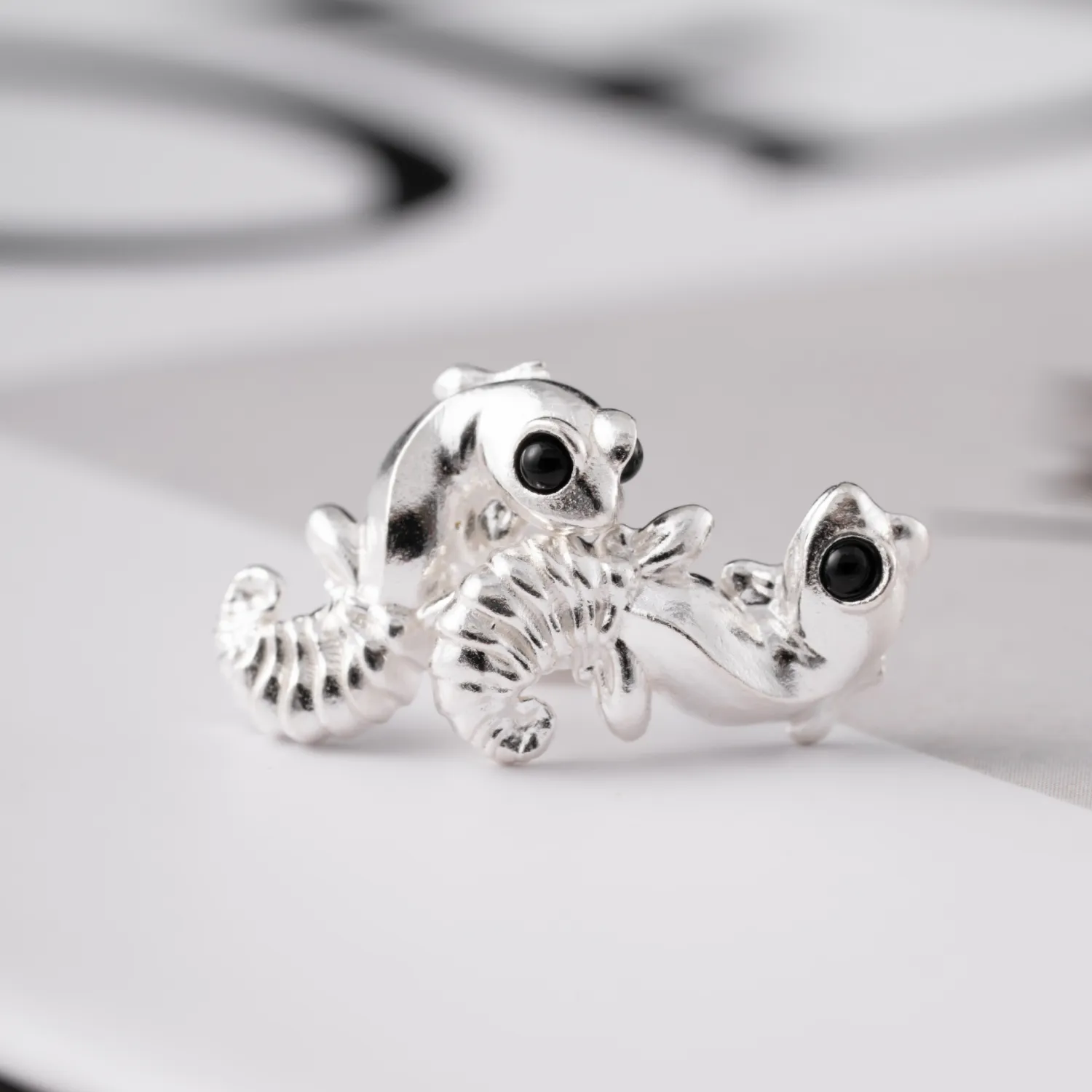 Knob Tail Gecko Earrings - Image 5