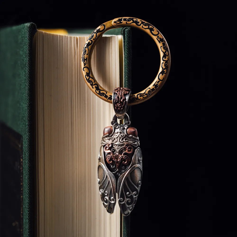 Dragon-patterned Key Ring - Image 3