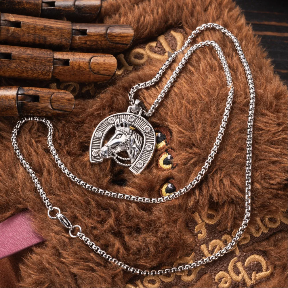 Iron Hoof Pendant - Image 3