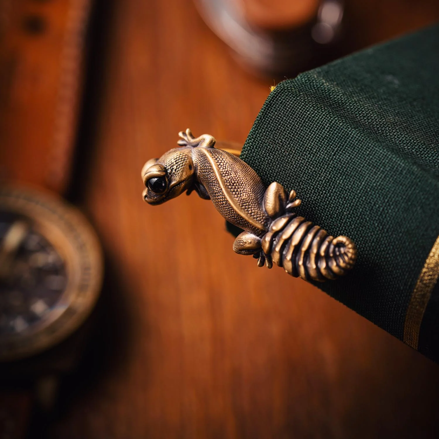 Knob Tail Gecko Bookmark - Image 6