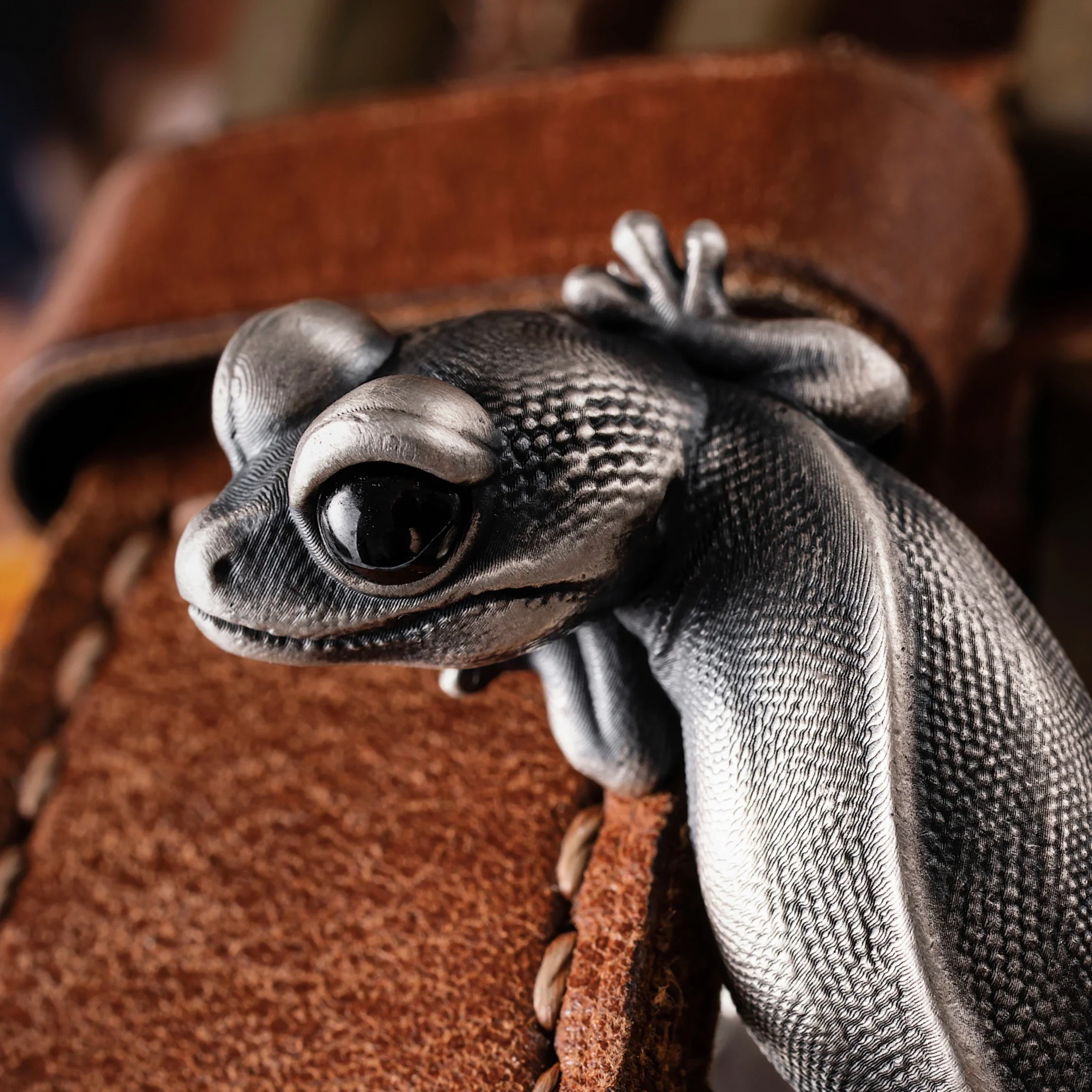 Knob Tail Gecko Brooch - Image 4