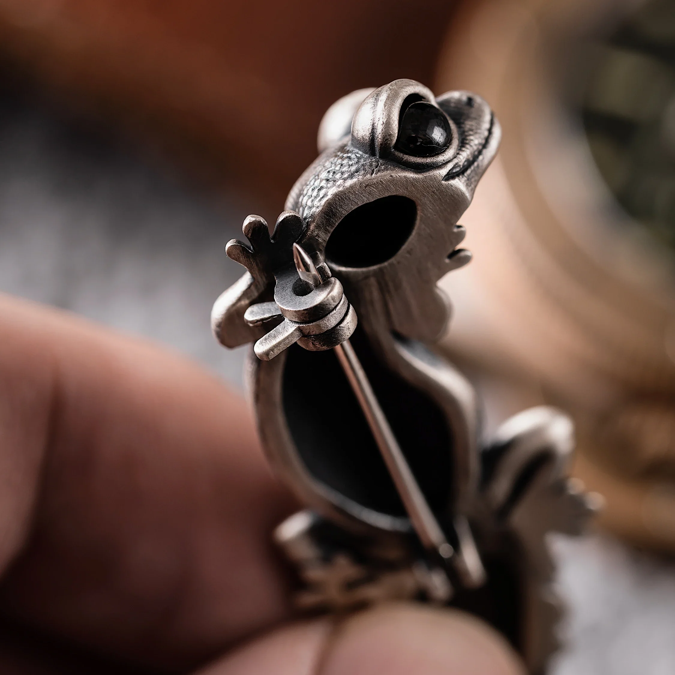 Knob Tail Gecko Brooch - Image 5