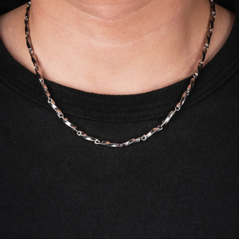 Mobius Chain Necklace - Image 2