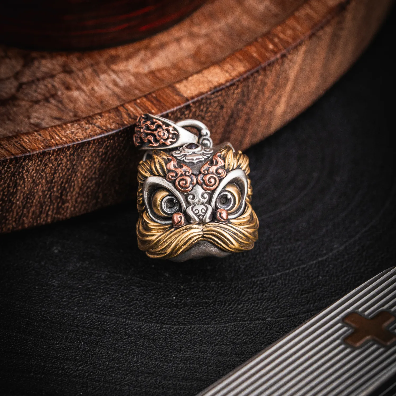 Dancing Lion Pendant 2.0 - Image 4