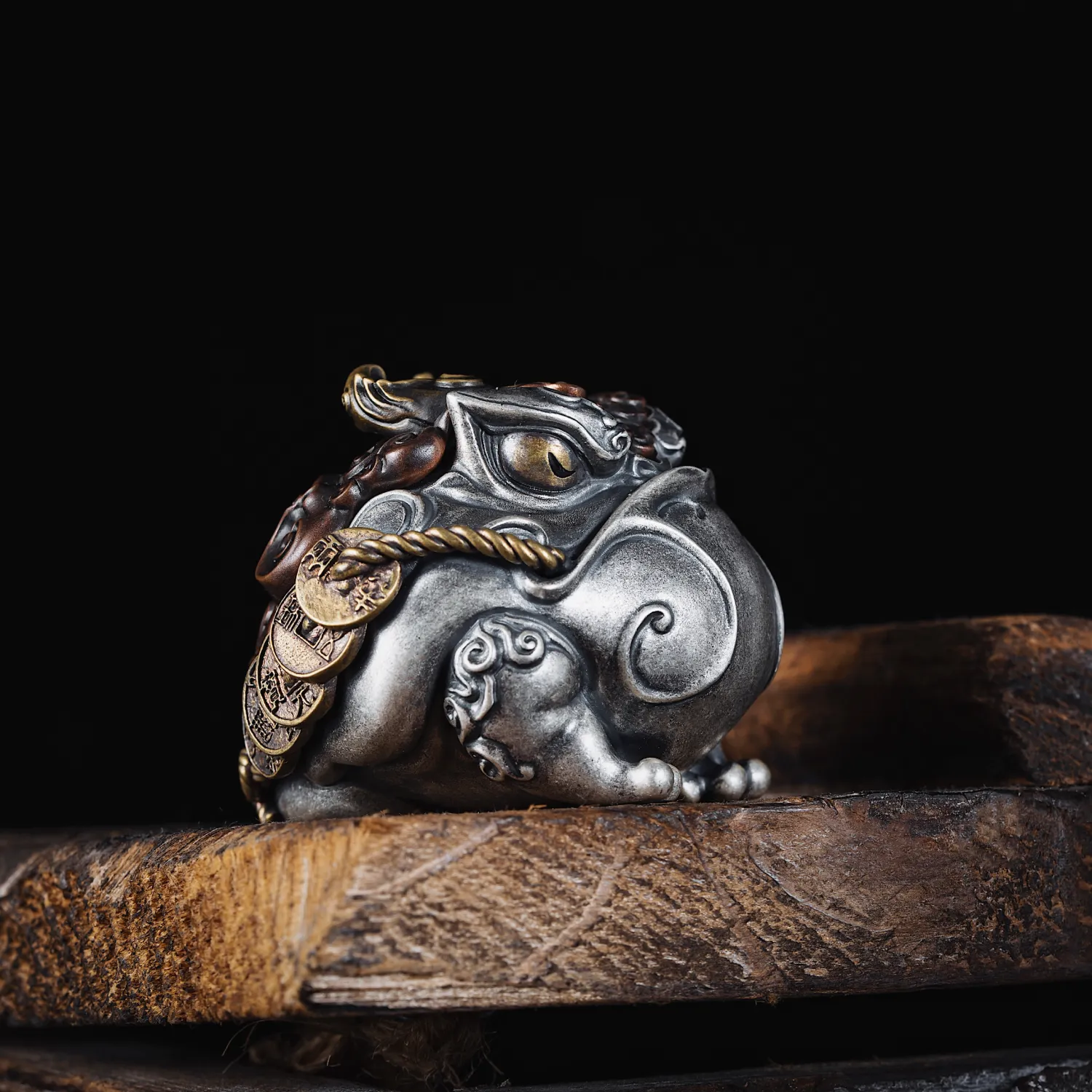 Mini Toad Statue - Image 3