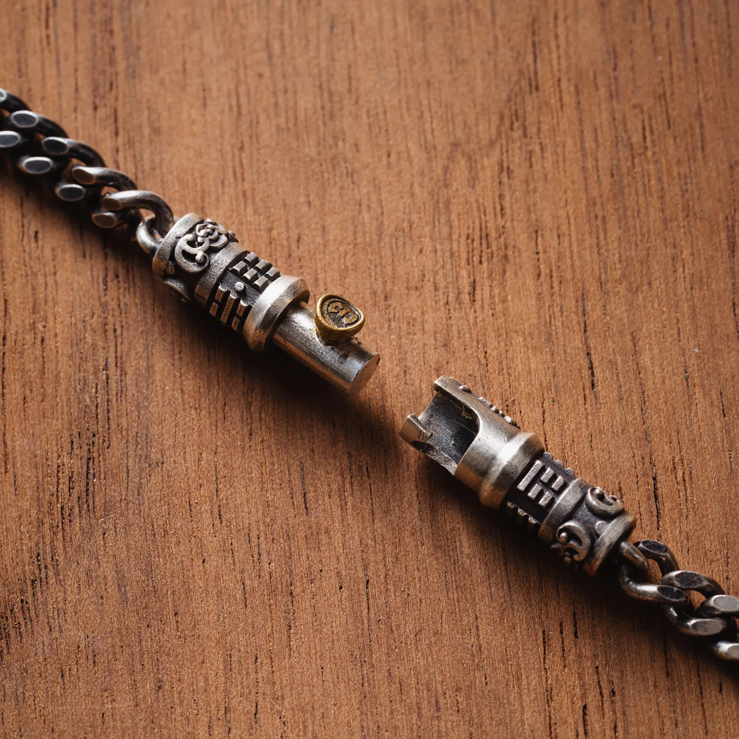 Taiji Rotatable Necklace - 4mm - Image 10