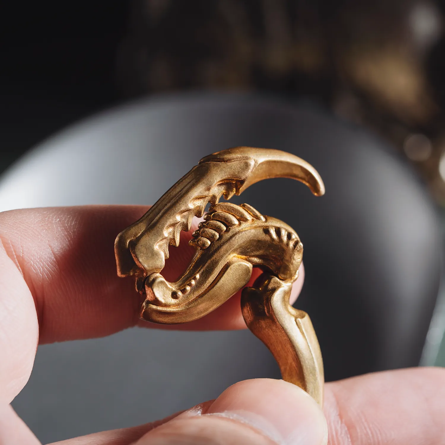 Praying Mantis Claw Pendant - Image 7