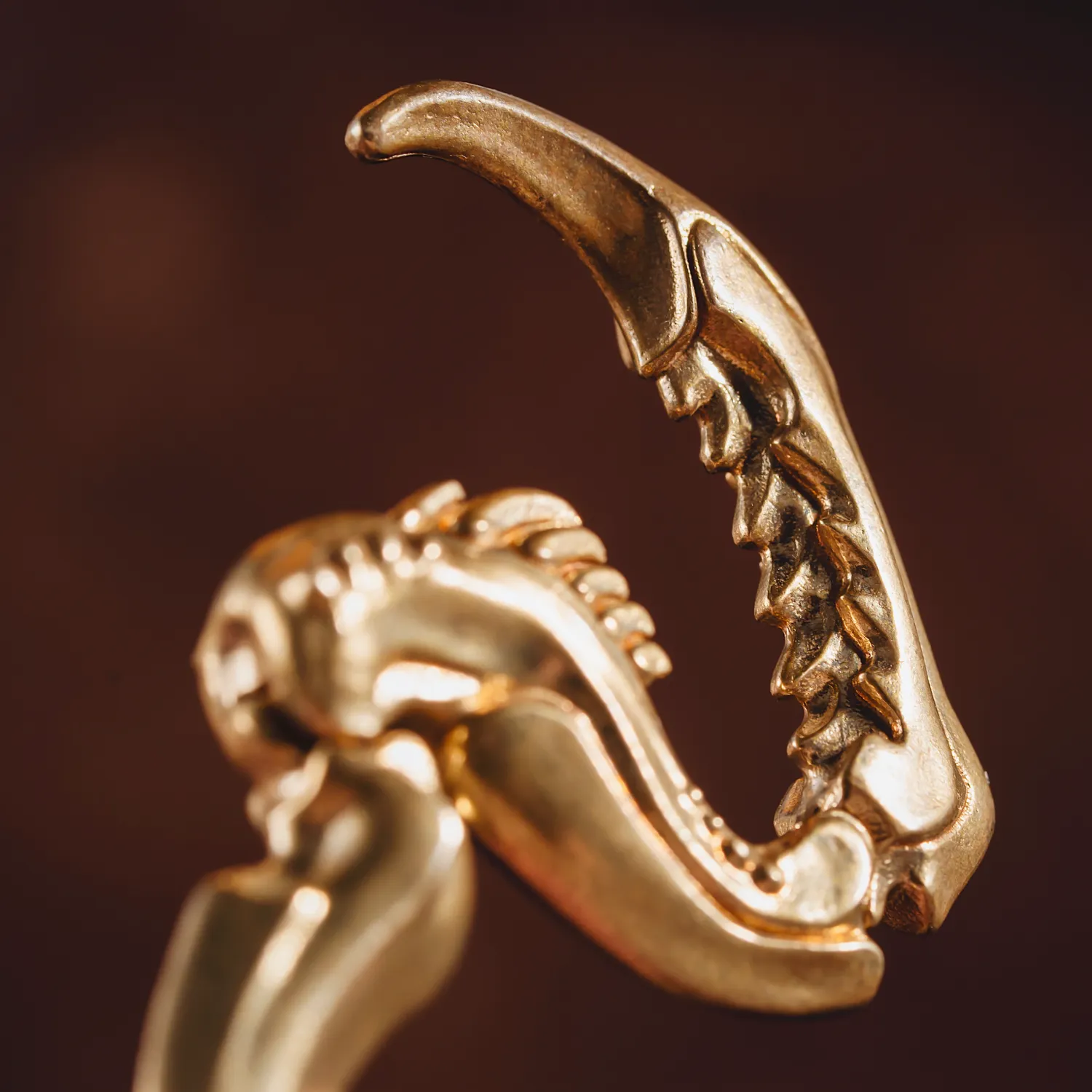 Praying Mantis Claw Pendant - Image 8