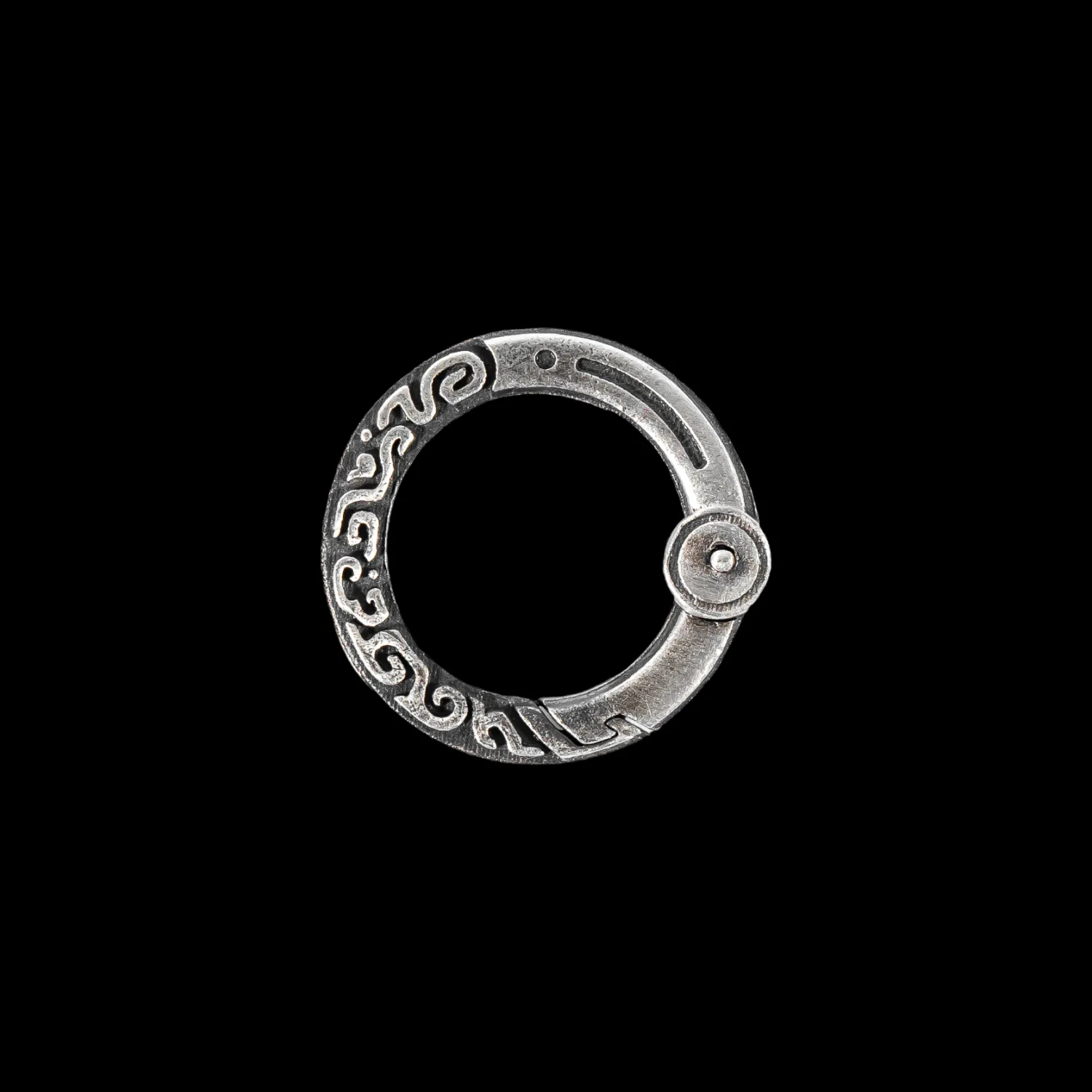 Dragon-patterned Jumping Ring