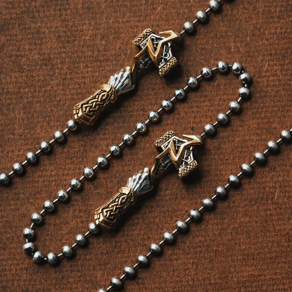 Thunder Hammer Chain Clasp Necklace - Image 4