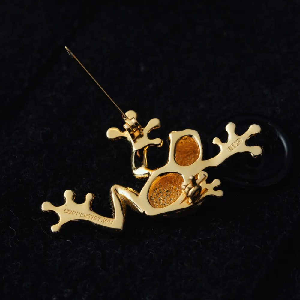 Tree Frog Brooch - Image 6